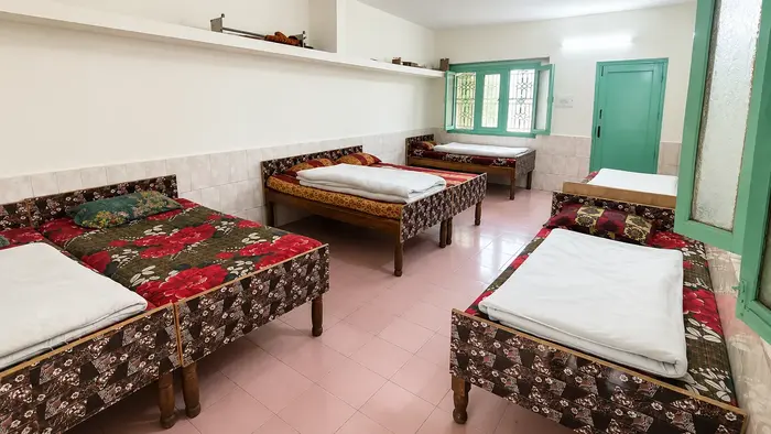 Dormitory Sharing Bed Hotel Mount Elephant